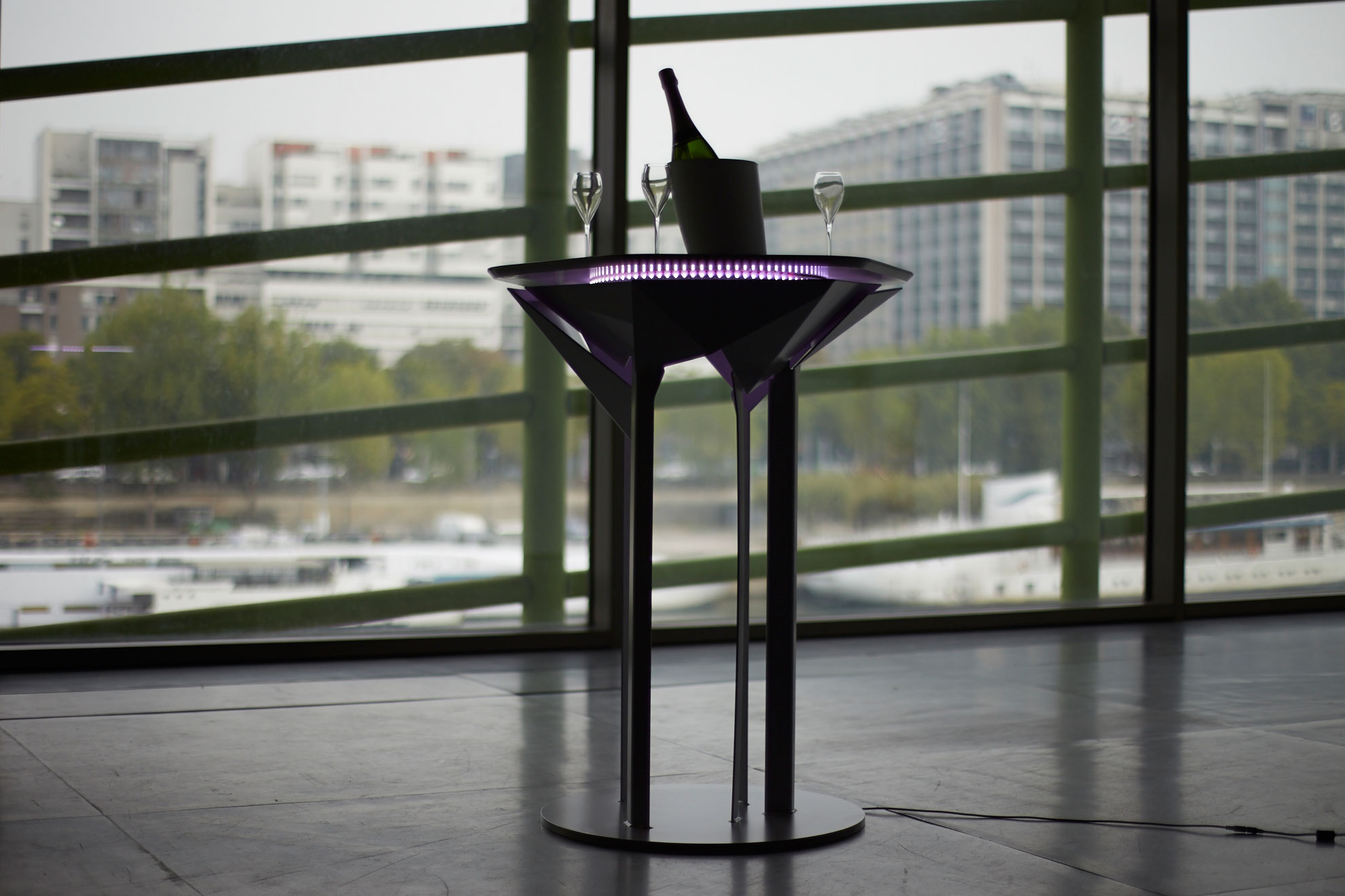franck magné graal table victoire objets publics