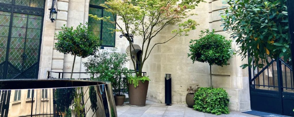 Cendrier feu, Objets Publics